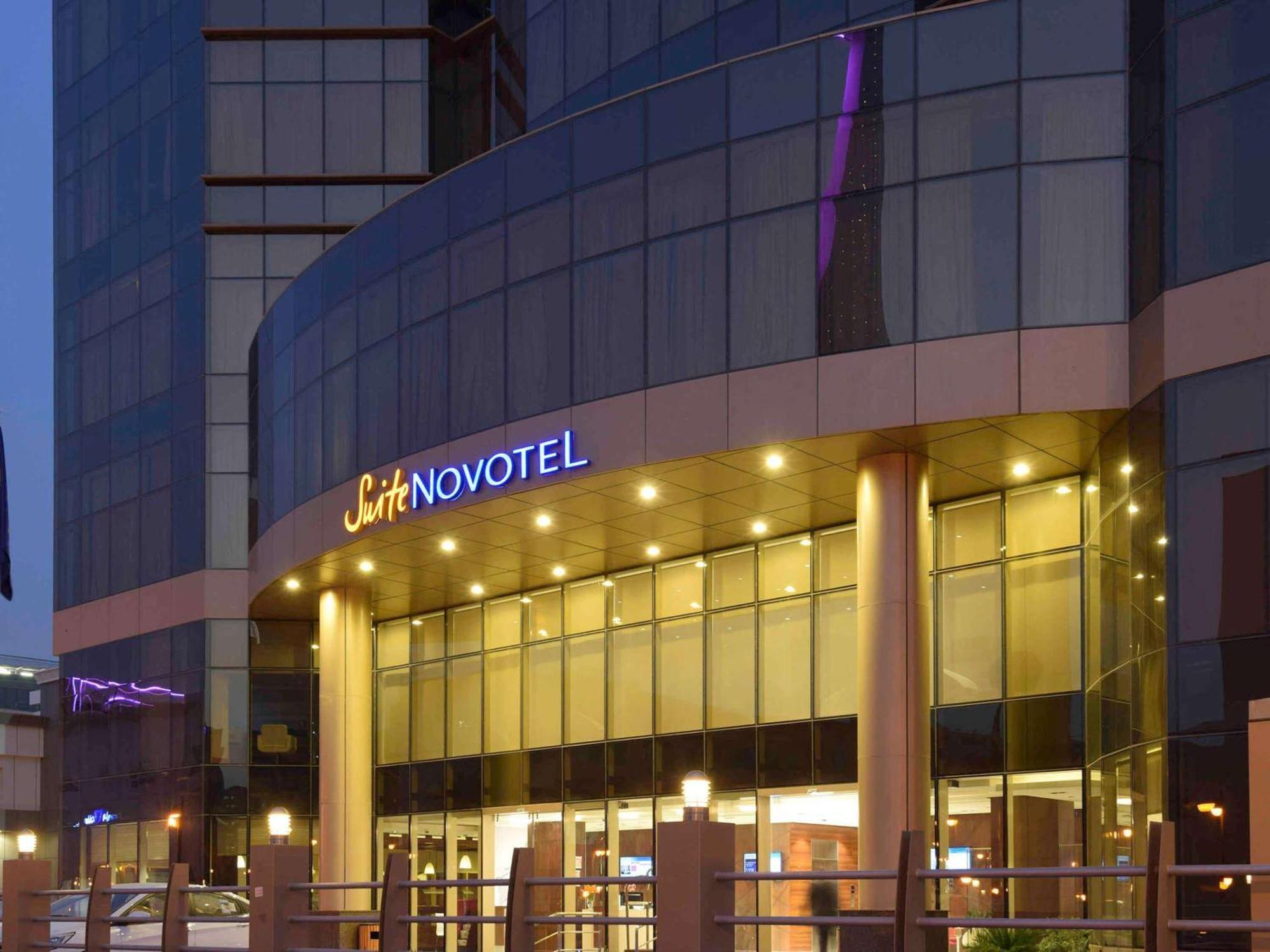 Novotel Suites Riyadh Centre Ngoại thất bức ảnh