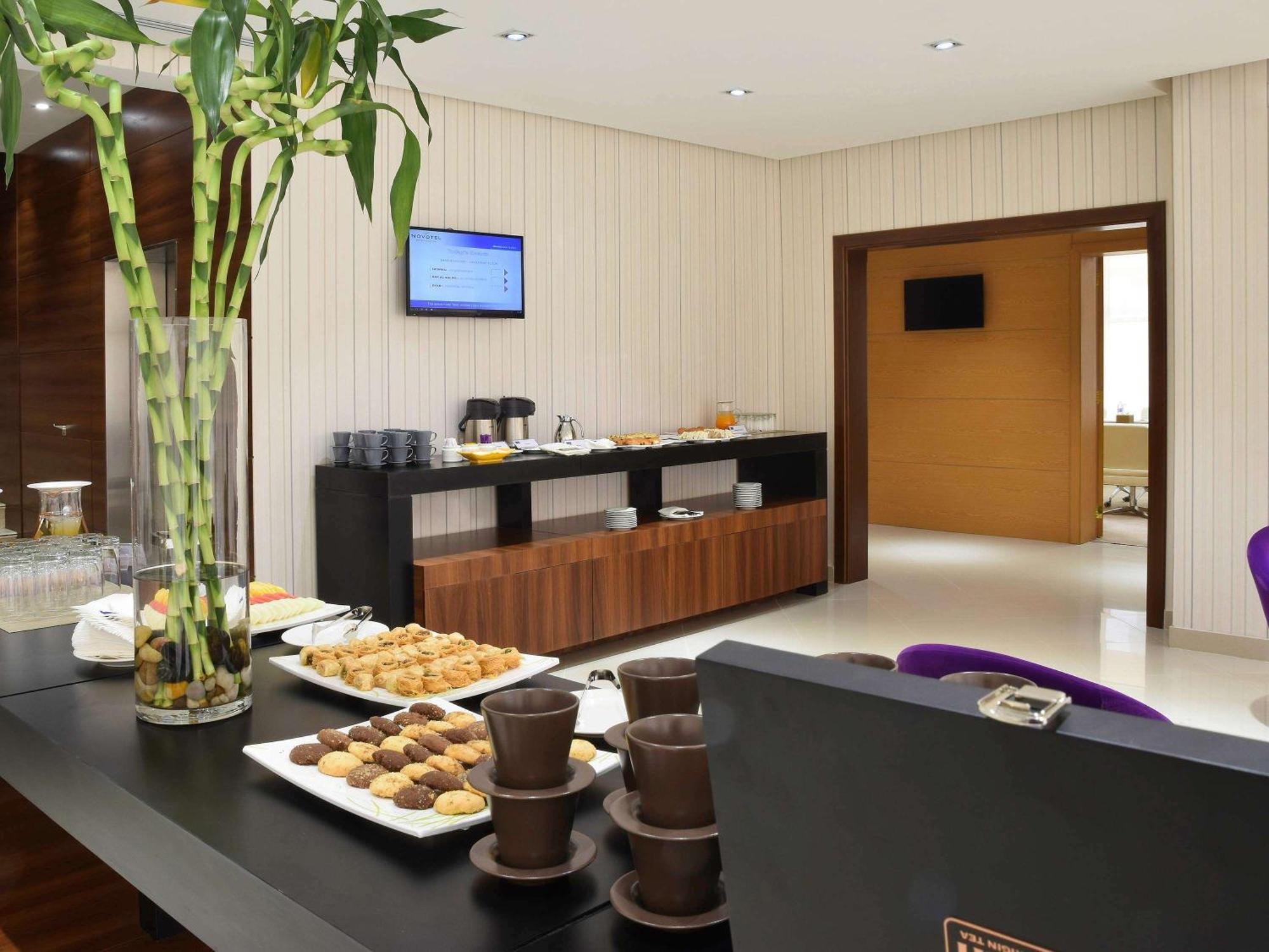 Novotel Suites Riyadh Centre Ngoại thất bức ảnh